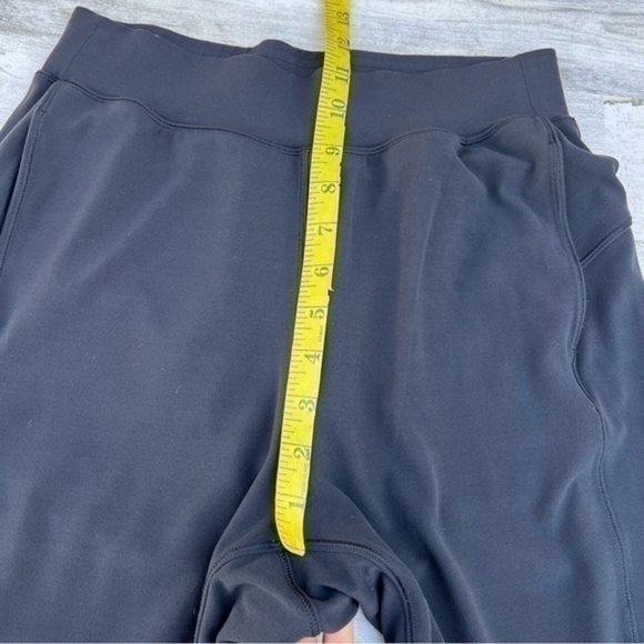 Lululemon 4 Womens Crop Jogger Pants Everyday Athleisure Workout Gym - Picture 11 of 15